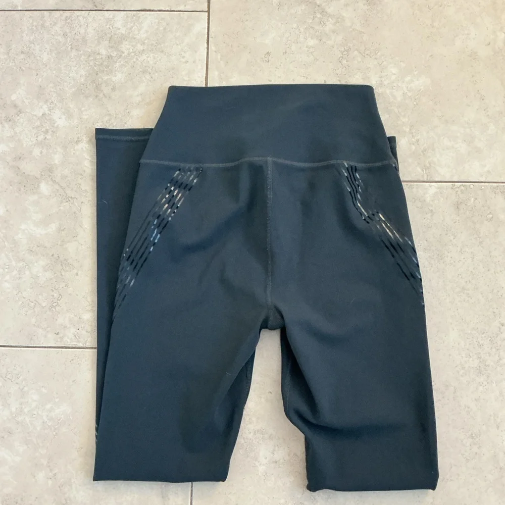 Alo Yoga‎ High-Waist Vapor dark gray Legging in Rise Anthracite Size small